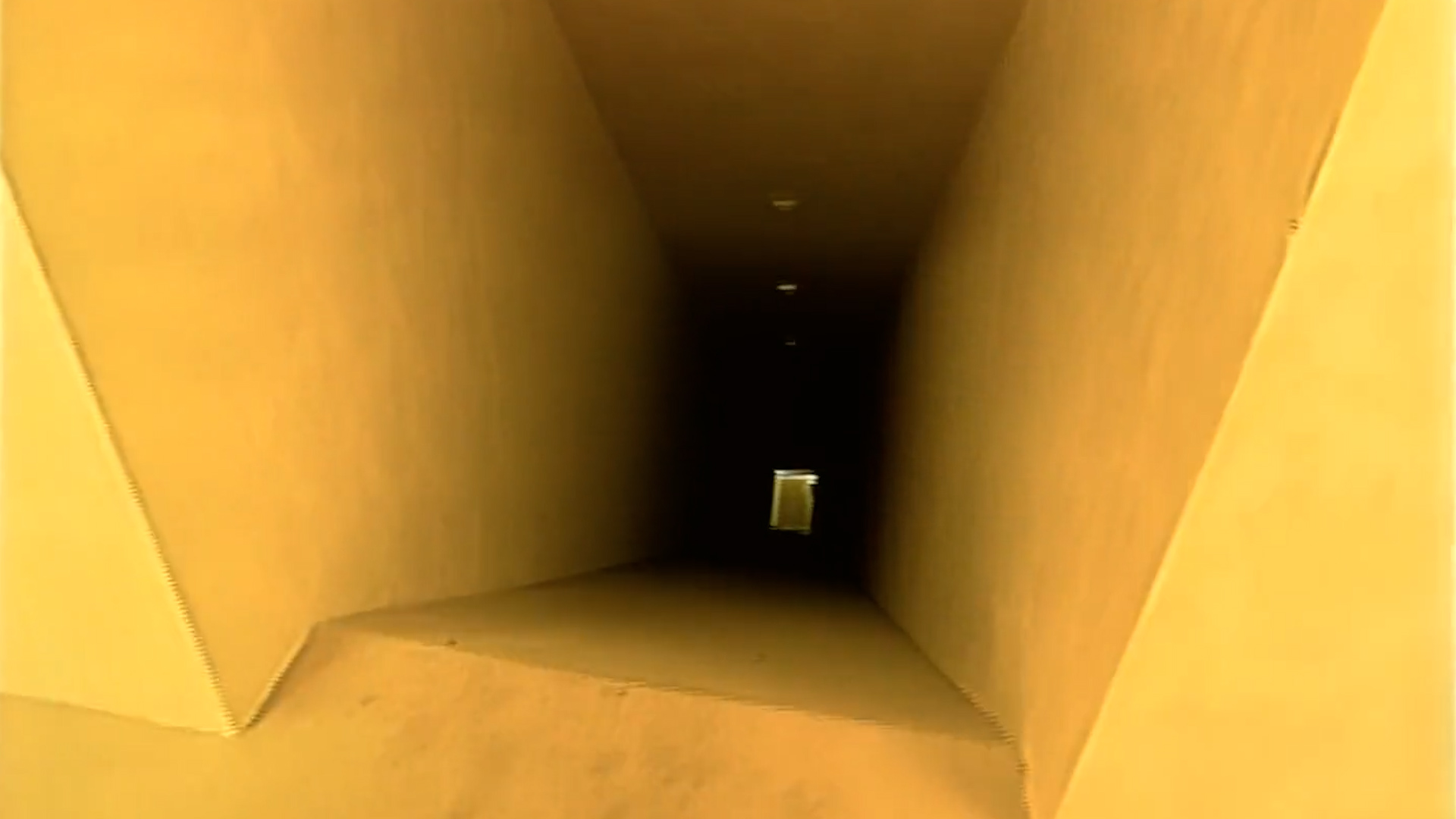 Le puits exploré par Bobby dans les Backrooms